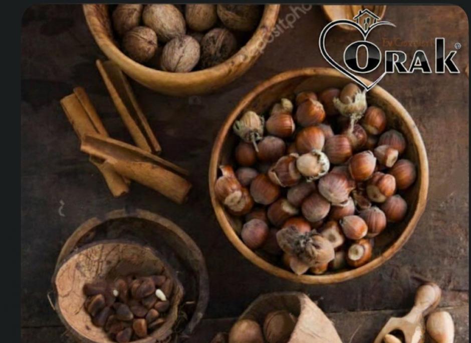 nutcracker walnut hazelnut nuts